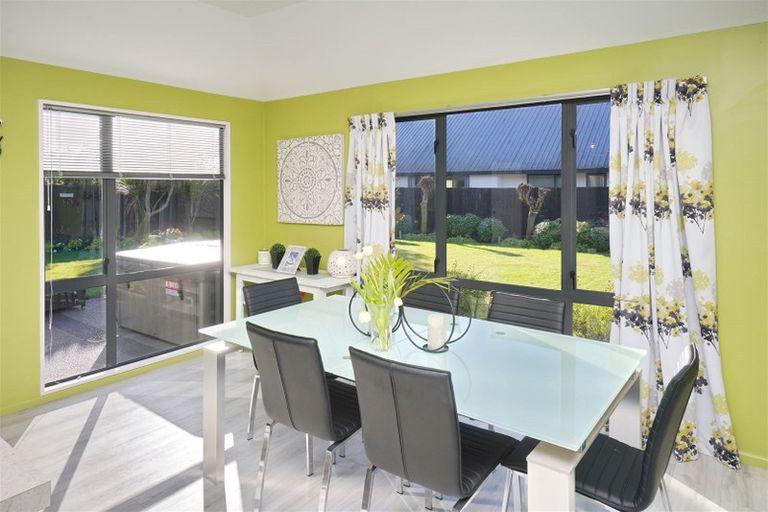 Photo of property in 2 The Stables, Woodend, 7610