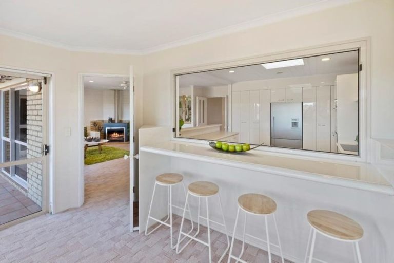 Photo of property in 88 Rushgreen Avenue, Pahurehure, Papakura, 2113