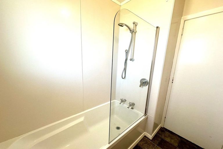 Photo of property in 20 Anderson Road, Waiwera South, Clinton, 9584