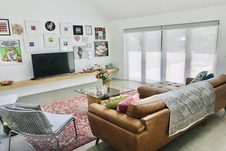 Photo of property in 15 Williams Street, Cambridge, 3434