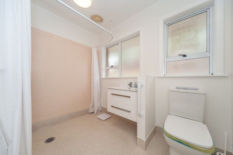 Photo of property in 48 Tarawera Road, Johnsonville, Wellington, 6037