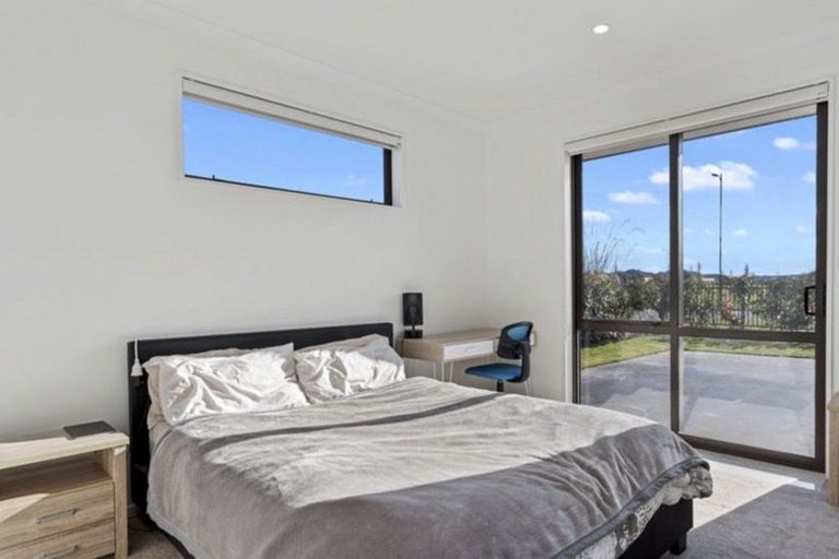 Photo of property in 2 Endurance Lane, Wigram, Christchurch, 8025