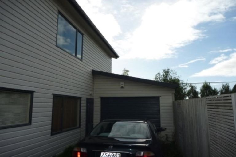 Photo of property in 47 Tiri Tiri Road, Birkdale, Auckland, 0626