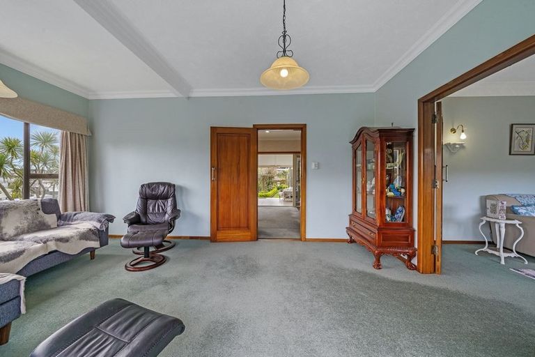 Photo of property in 38 Handyside Street, Tawa, Wellington, 5028