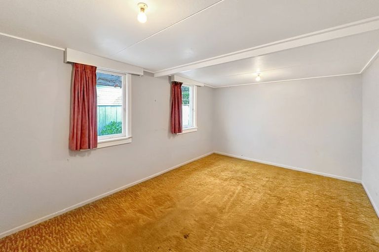 Photo of property in 42 Karaka Street, Castlecliff, Whanganui, 4501