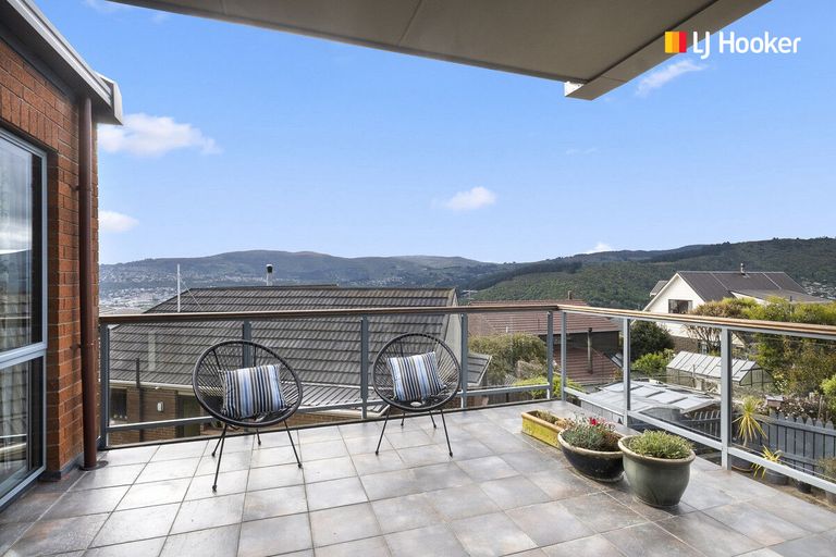 Photo of property in 239 Larnach Road, Waverley, Dunedin, 9013