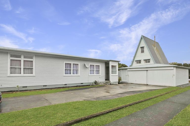 Photo of property in 34 Stout Street, Whataupoko, Gisborne, 4010