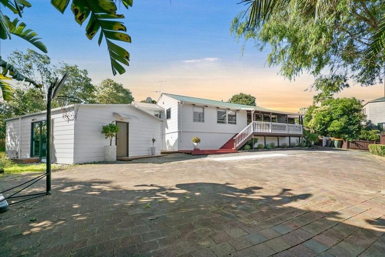 Photo of property in 26 Eugenia Rise, Totara Heights, Auckland, 2105