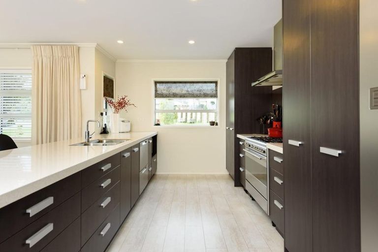 Photo of property in 6 Caldera Close, Pyes Pa, Tauranga, 3112