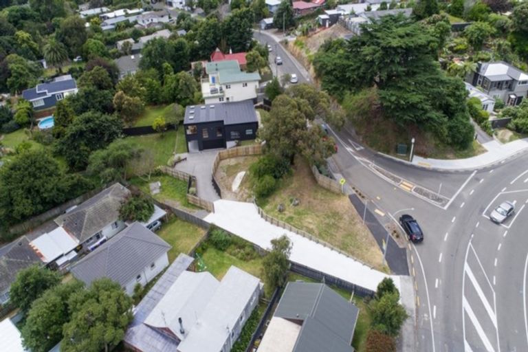 Photo of property in 1 Glen Road, Raumati South, Paraparaumu, 5032