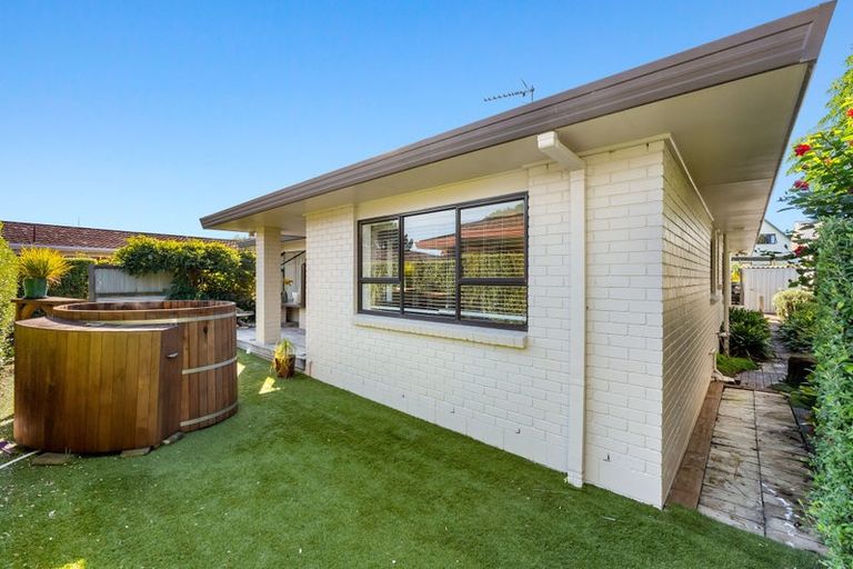 Photo of property in 29b View Road, Waiuku, 2123