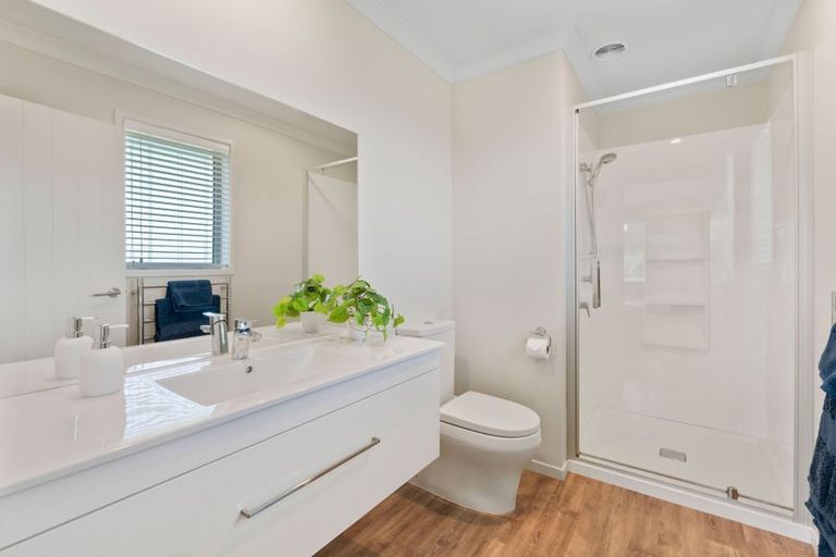 Photo of property in 15 Kara Place, Wharewaka, Taupo, 3330