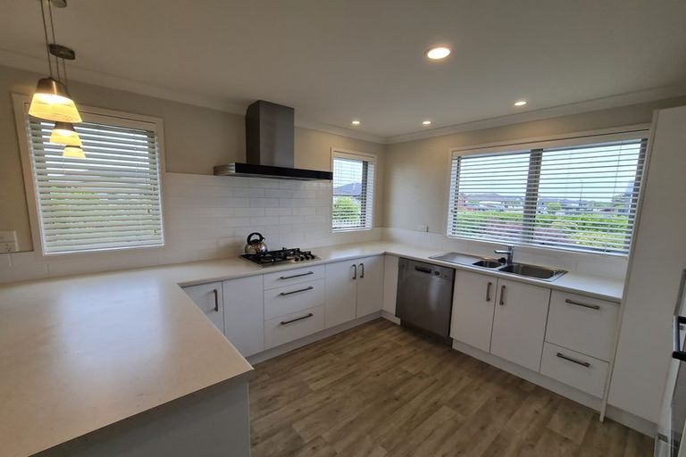 Photo of property in 22 Kohekohe Road, Papamoa Beach, Papamoa, 3118