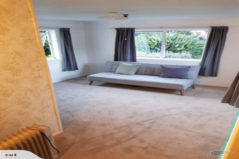 Photo of property in 92 Pleasant Road, Titirangi, Auckland, 0604