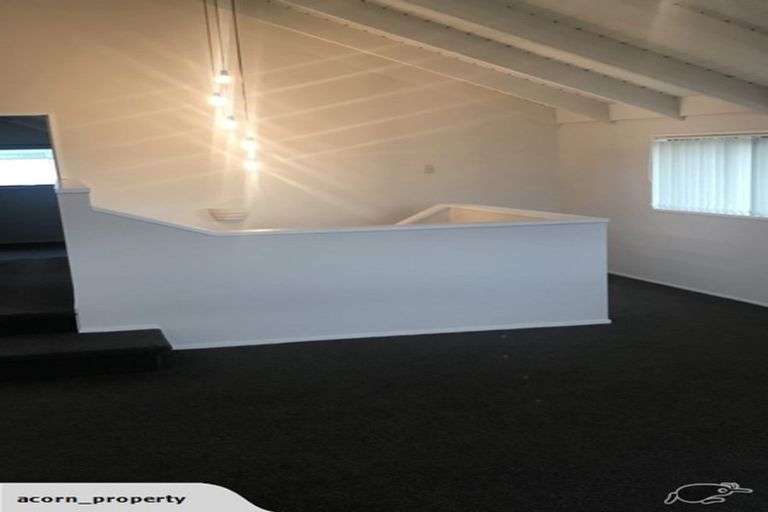 Photo of property in 83 Gilbass Avenue, Hamilton Lake, Hamilton, 3204