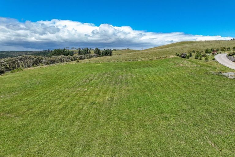 Photo of property in 6 Frazer Place, Coopers Beach, 0420