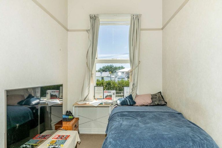 Photo of property in 9 Queen Street, Westport, 7825