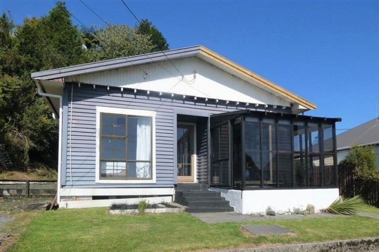 Photo of property in 3 Sturge Street, Cobden, Greymouth, 7802