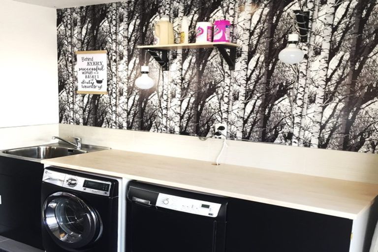 Photo of property in 25a Alexander Avenue, Torbay, Auckland, 0630