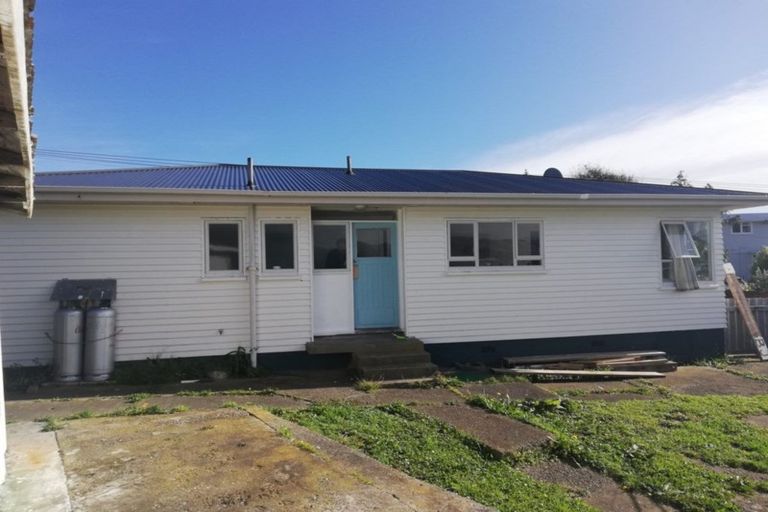Photo of property in 41 Leicester Street, Cannons Creek, Porirua, 5024