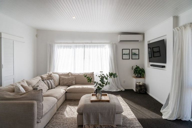 Photo of property in 218 Dickson Road, Papamoa Beach, Papamoa, 3118