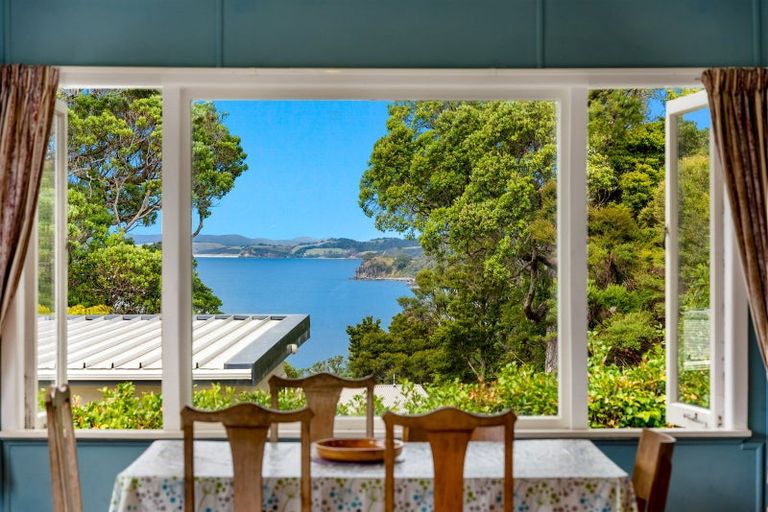 Photo of property in 31 Matheson Bay Road, Leigh, 0985