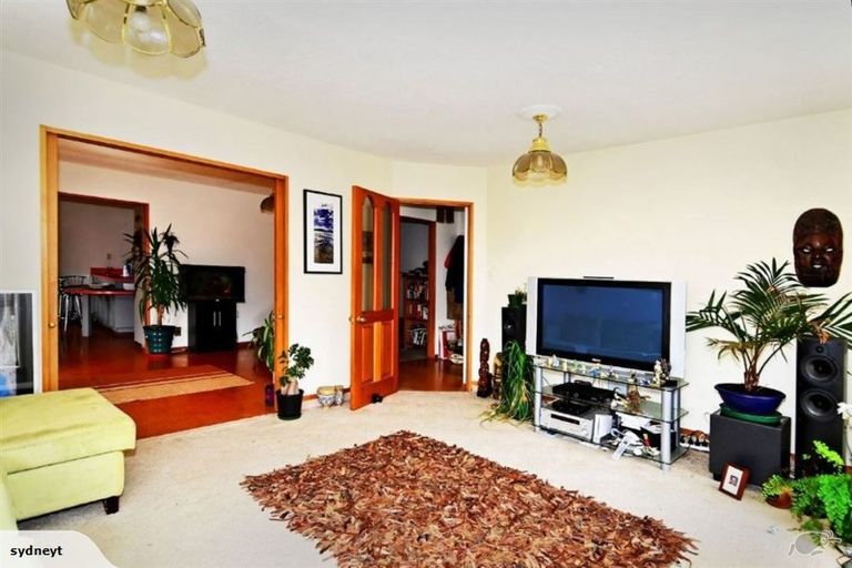 Photo of property in 9 Torvill And Dean Lane, Cashmere, Christchurch, 8022