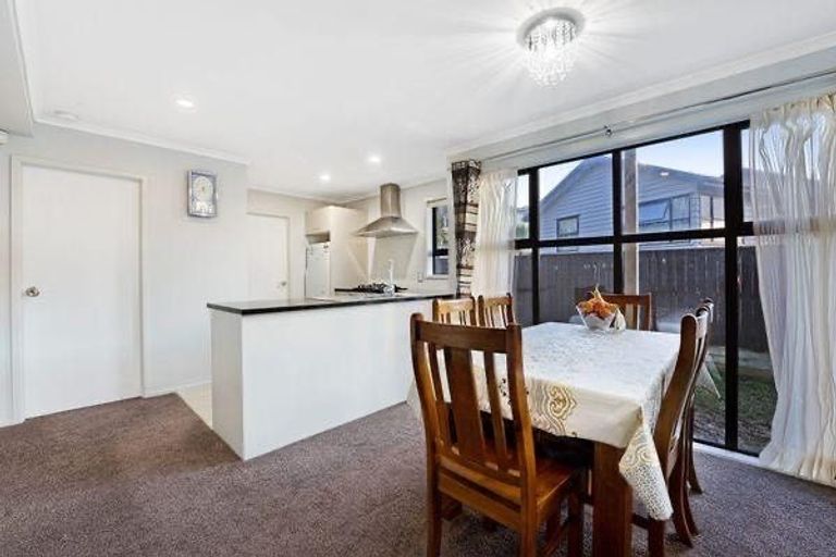 Photo of property in 18 Hirimate Place, Flat Bush, Auckland, 2019