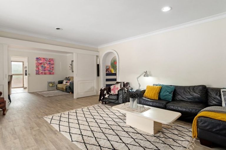 Photo of property in 15 Endeavour Avenue, Welcome Bay, Tauranga, 3112