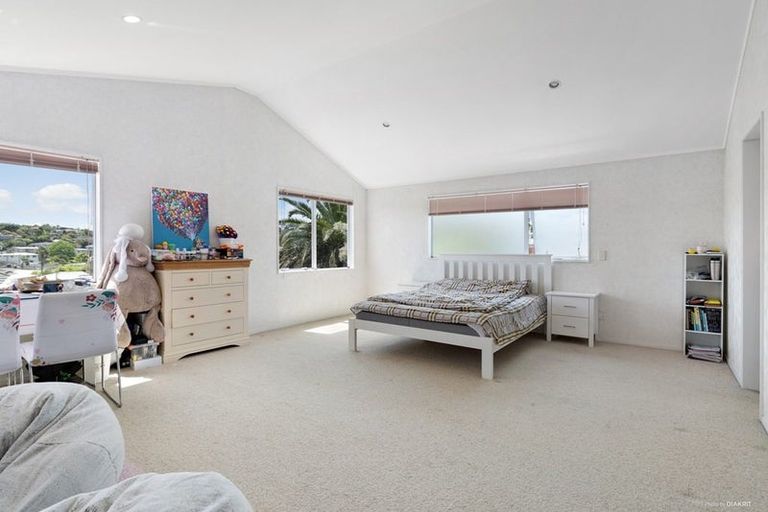 Photo of property in 11a Pax Avenue, Forrest Hill, Auckland, 0620