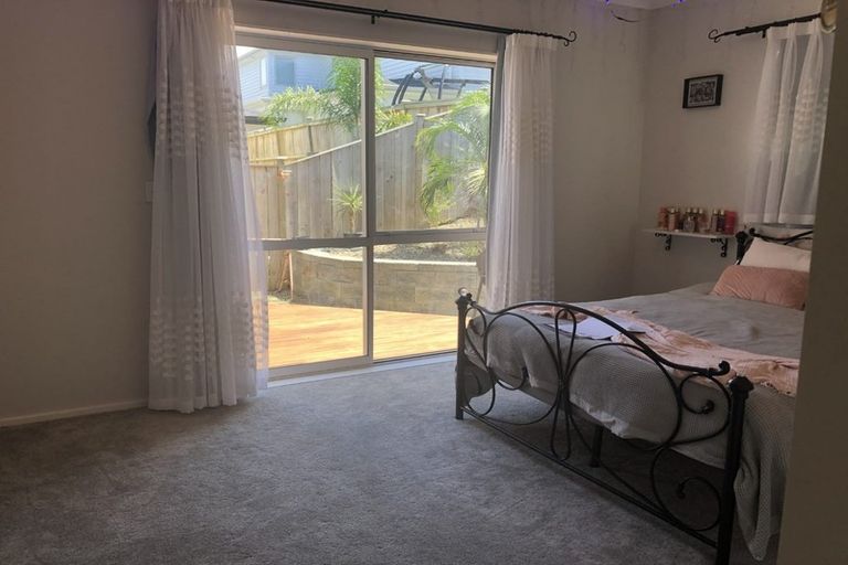 Photo of property in 3 Ascension Crescent, Orewa, 0931