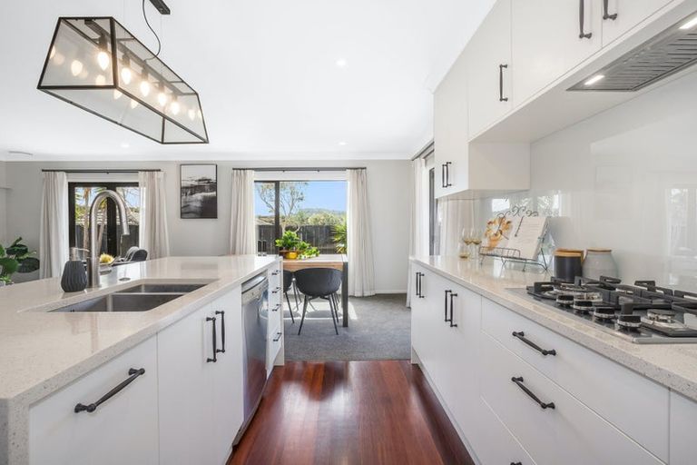 Photo of property in 96 Navigation Drive, Whitby, Porirua, 5024