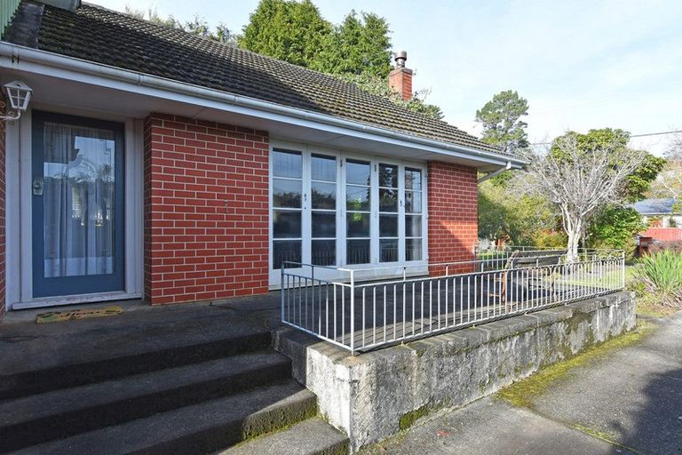 Photo of property in 89 Plateau Road, Te Marua, Upper Hutt, 5018
