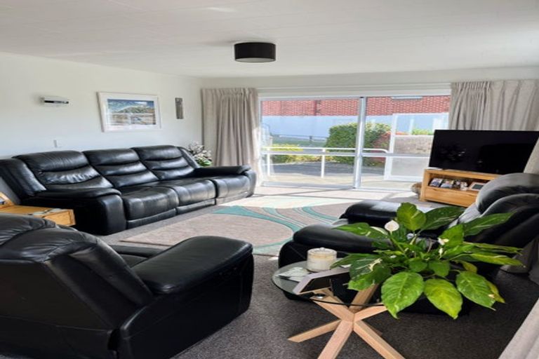 Photo of property in 1/84 Douglas Street, Highfield, Timaru, 7910