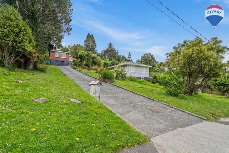 Photo of property in 10 Sheehy Grove, Wainuiomata, Lower Hutt, 5014