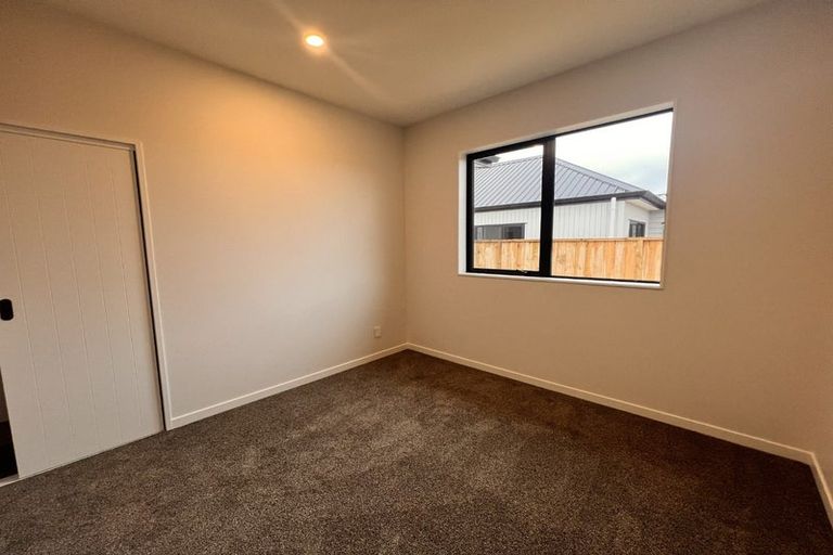 Photo of property in 10 Kobe Street, Karaka, 2580