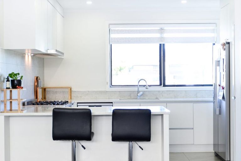 Photo of property in 1 Kaaka Street, Cambridge, 3434