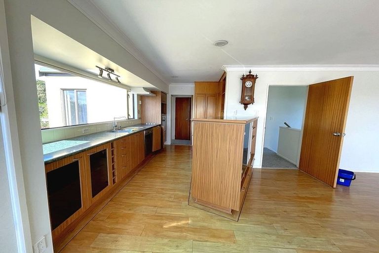 Photo of property in 2/27 Macleans Road, Bucklands Beach, Auckland, 2014