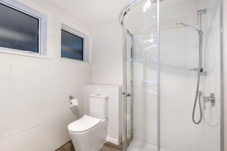 Photo of property in 25 Marsh Avenue, Forrest Hill, Auckland, 0620