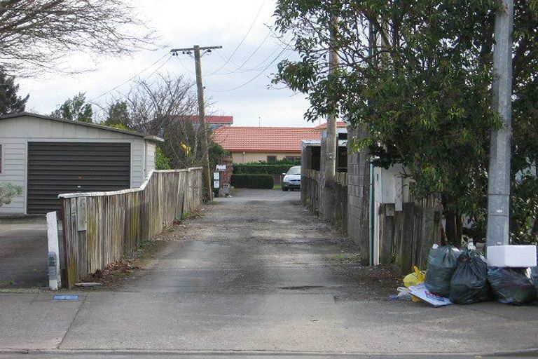 Photo of property in 2/495 Ferguson Street, Palmerston North, 4410