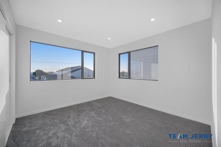 Photo of property in 125a Grove Road, Papakura, 2110