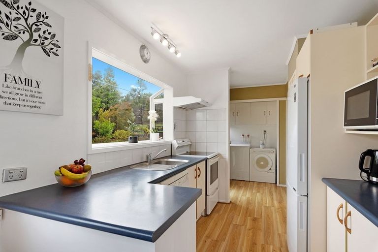 Photo of property in 20 Montclair Rise, Browns Bay, Auckland, 0630