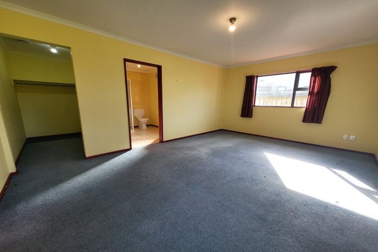 Photo of property in 17 Jordan Street, Island Bay, Wellington, 6023