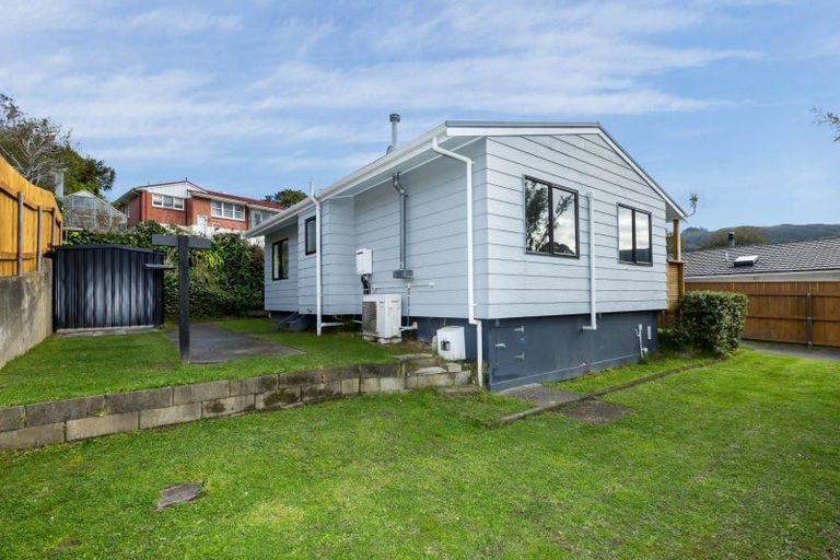 Photo of property in 12b Gloucester Street, Silverstream, Upper Hutt, 5019