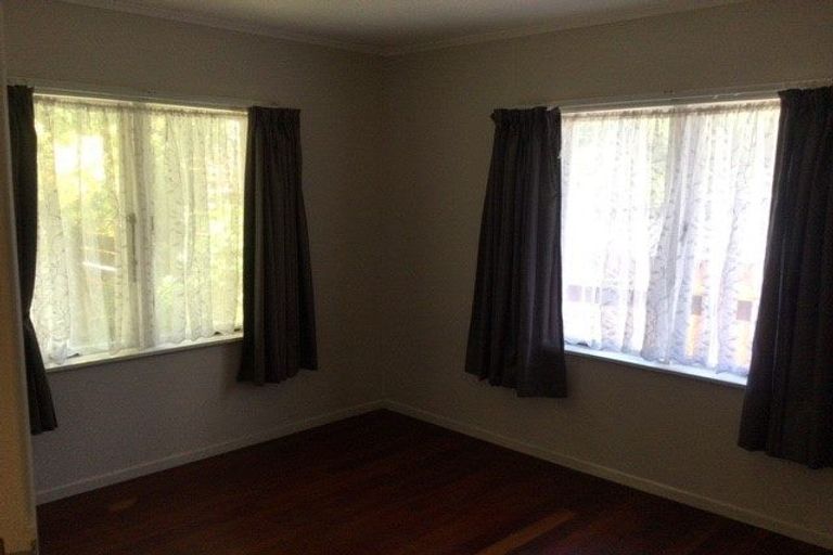 Photo of property in 6 View Road, Papakura, 2110