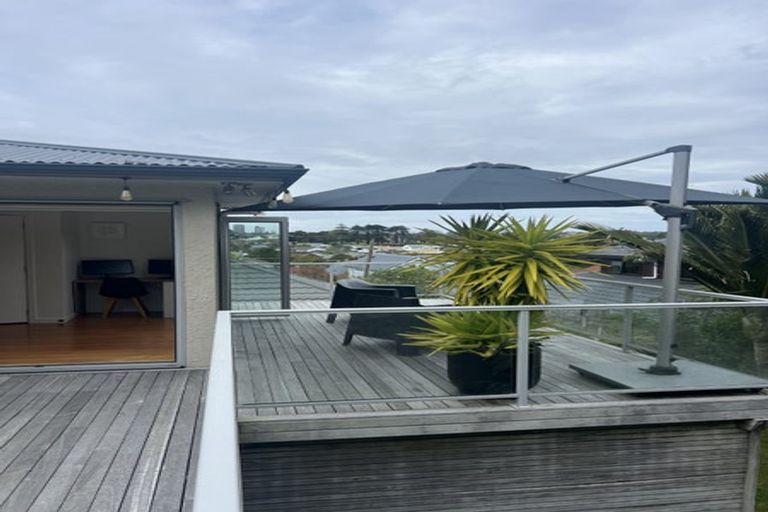 Photo of property in 2/25 Wolsley Avenue, Milford, Auckland, 0620