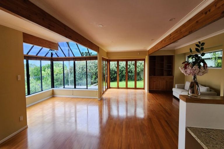 Photo of property in 5 Tiri Road, Takapuna, Auckland, 0620