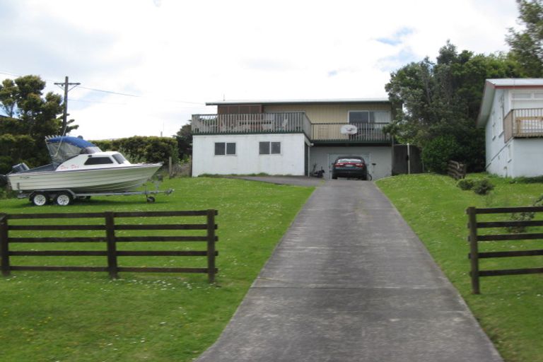 Photo of property in 22 East Avenue, Manly, Whangaparaoa, 0930