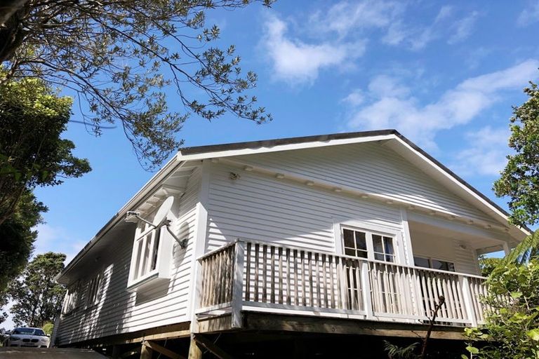 Photo of property in 75 Chamberlain Road, Karori, Wellington, 6012