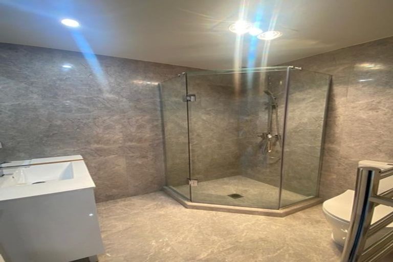 Photo of property in 10a Blossom Lane, Manurewa, Auckland, 2102